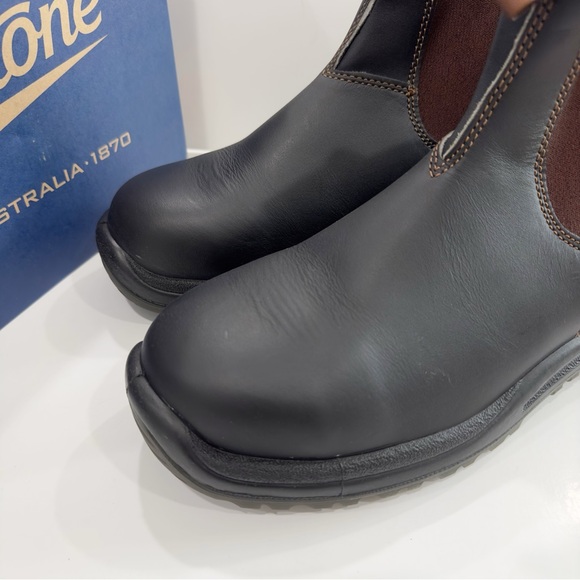 Blundstone 172 Men’s Safety Toe Chelsea Ankle Boots- leather upper main image 11